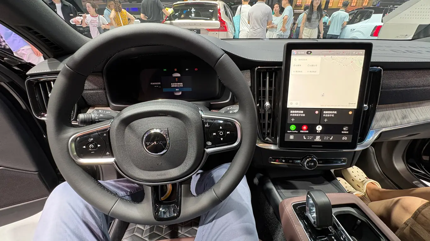 Автосалон в Чэнду 2026 / Стенд Volvo