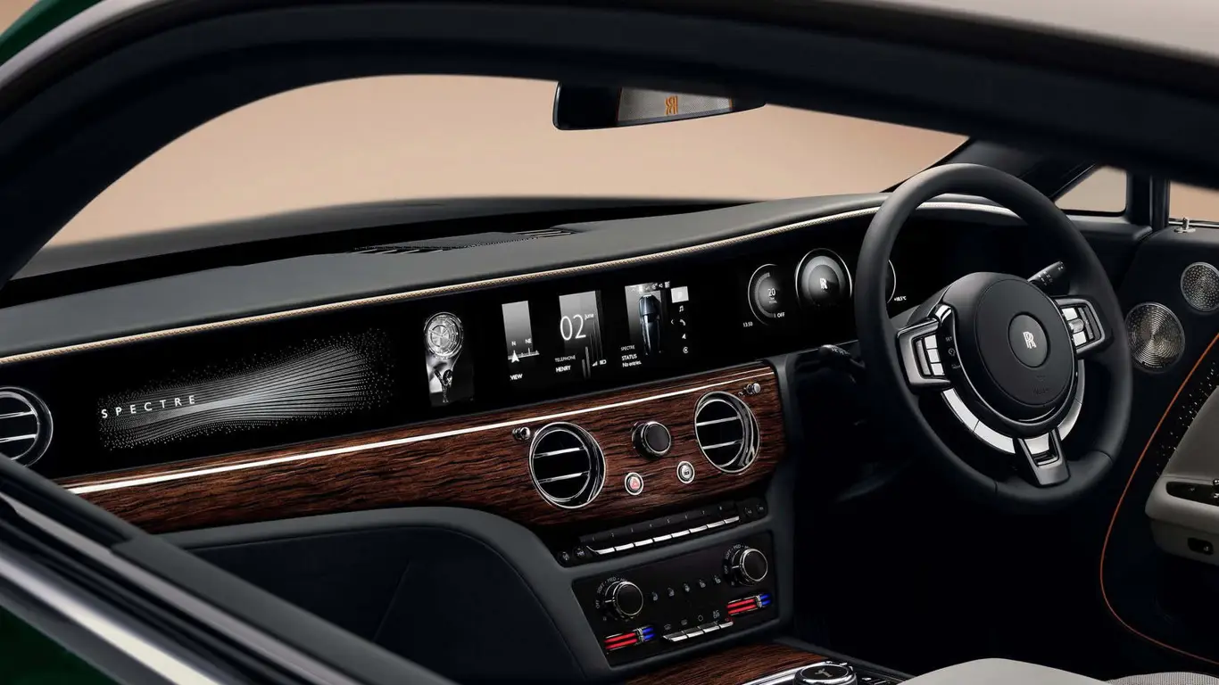 Interior of the updated Rolls-Royce Spectre