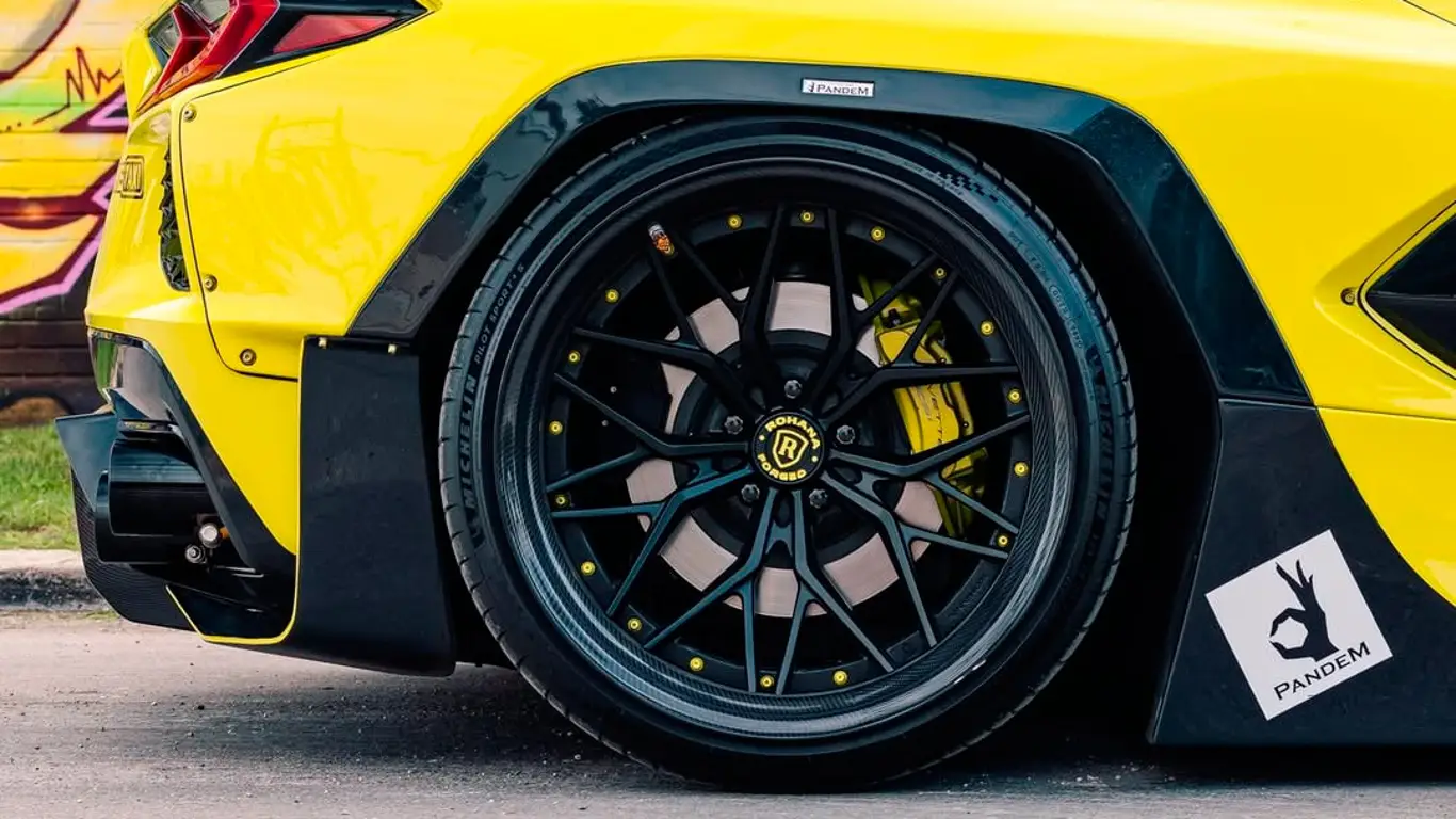 Chevrolet Corvette C8,Pandem,Rohana