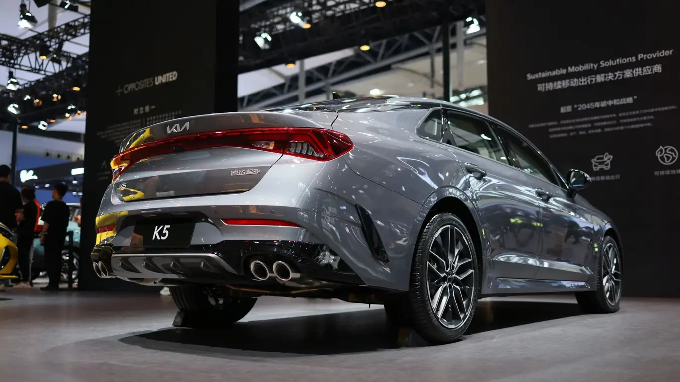 Kia K5