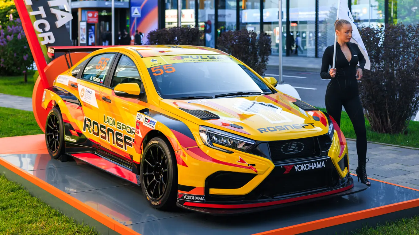 LADA Vesta Sport / ПМЭФ-2026