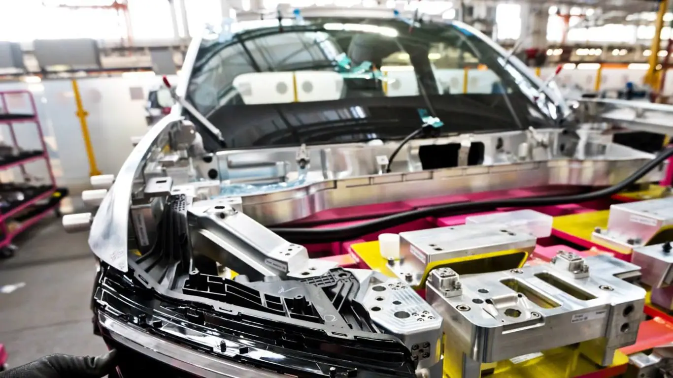 подгонка деталей LADA Azimut