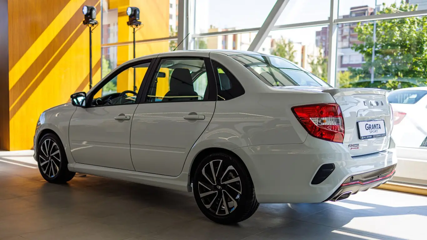 Автоновости на 32CARS.RU / LADA Granta