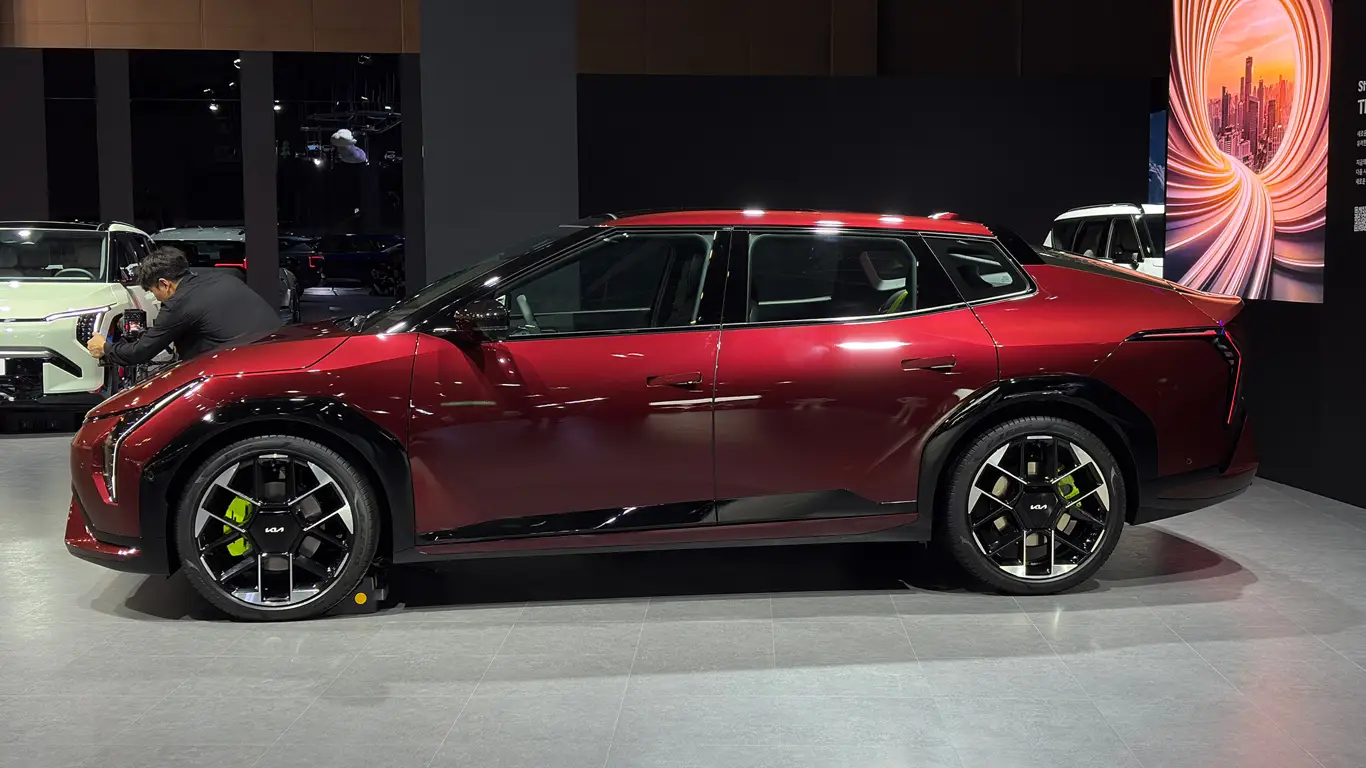 Kia EV4 GT / BIMOS 2026