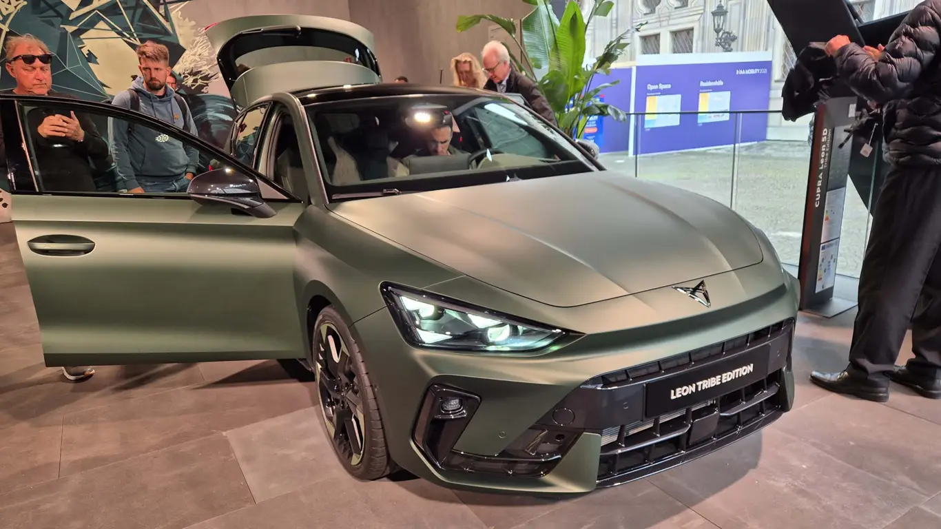 IAA 2025 / стенд Cupra