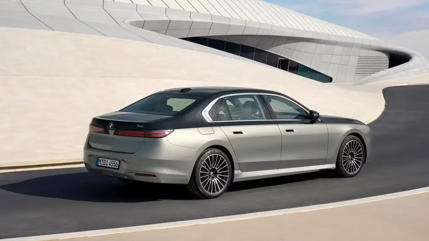 BMW 7 Series 2027