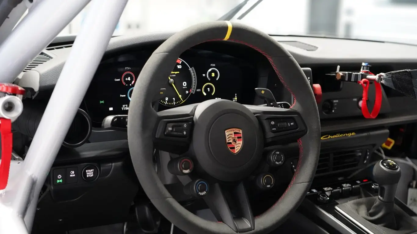 Porsche 911 Challenge