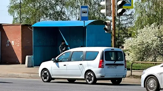 Ладу за несколько миллиардов рублей вновь засняли в Тольятти: АВТОВАЗ надеется укатать еще немного денег