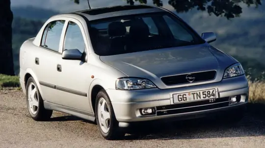 Ностальгия по прошлому: уникальную модель Opel нашли в России в уникальном состоянии по цене LADA Vesta Sport