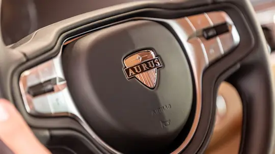 Российская роскошь, которая по цене переплюнула европейцев: за что дилеры хотят почти 55 млн рублей