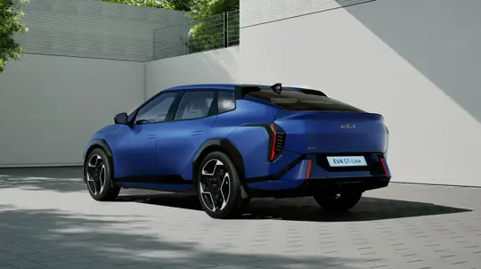 Доступный электрокар? Нет, не слышали: Kia EV4 задушили пошлины