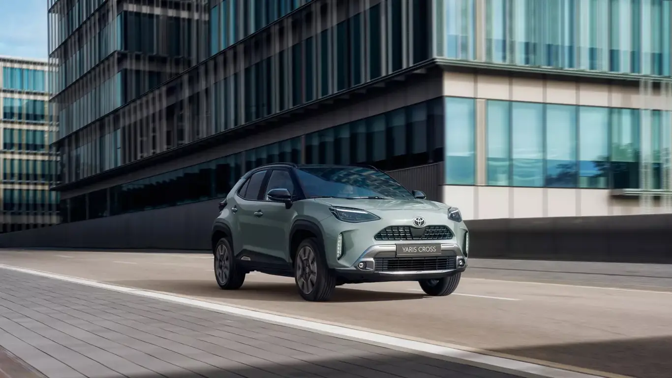 Японцы возвращаются: новый Yaris Cross 2025 добрался до дилеров РФ