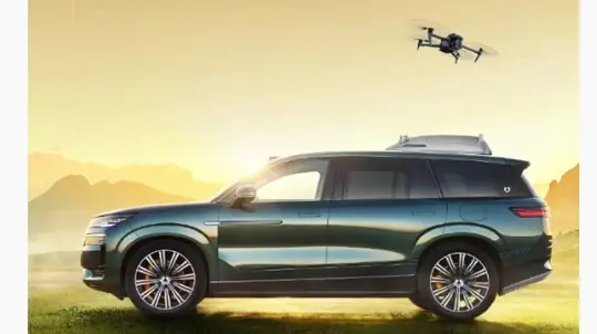 Китай готовится к войне: еще один автомобиль оснастили дроном на крыше