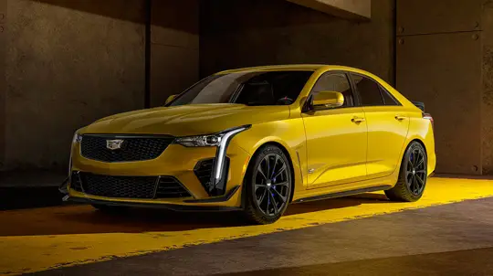 Американская ракета за 5 млн рублей: у Cadillac Blackwing все серьезно – даже тормоза цветные