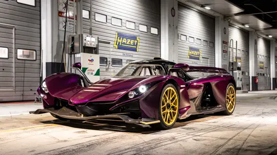 Забудьте про Ferrari: чешский монстр с японским сердцем вышел на штурм Гудвуда