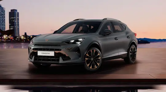Грозный и зеленый: CUPRA Formentor 2027 года выйдет в двух версиях — с выхлопом и без