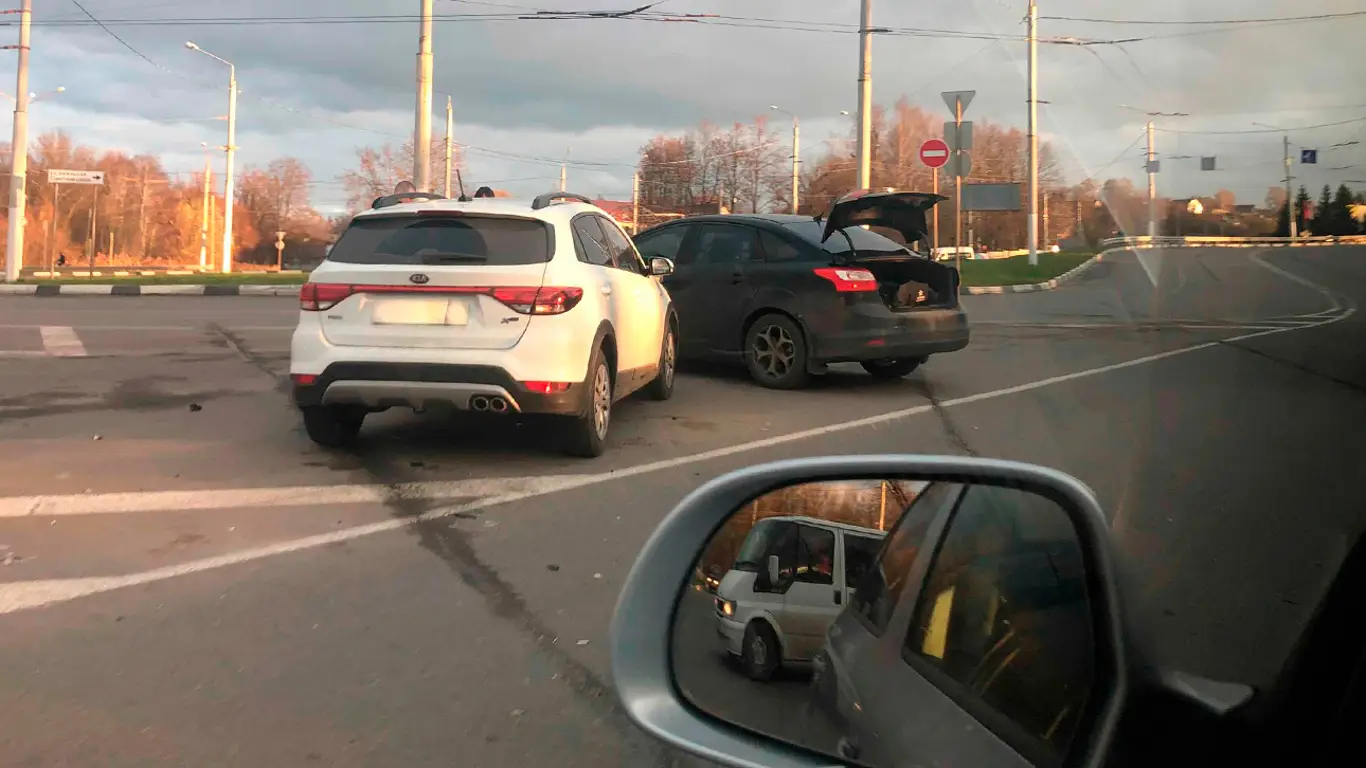 Теперь спорить выгодно: лимит по европротоколу при ДТП удвоили