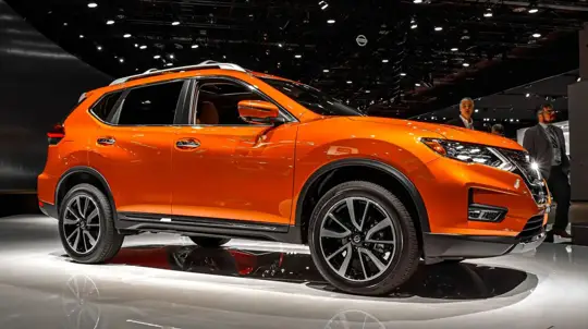 Возвращение легенды в РФ: японский кроссовер снова в строю — и конкуренты из Китая напряглись