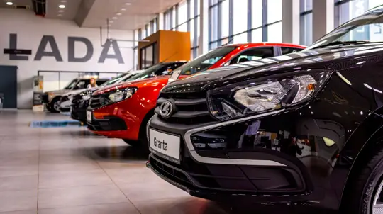 «Ждуны» победили: россияне перестали покупать автомобили