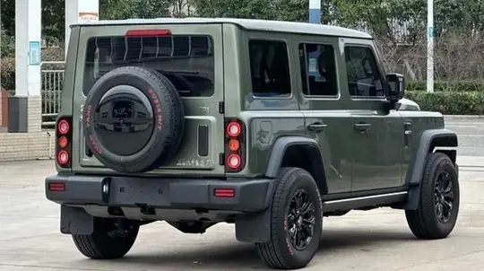 Легенда армии КНР едет в РФ: это будет смесь УАЗов и Land Cruiser