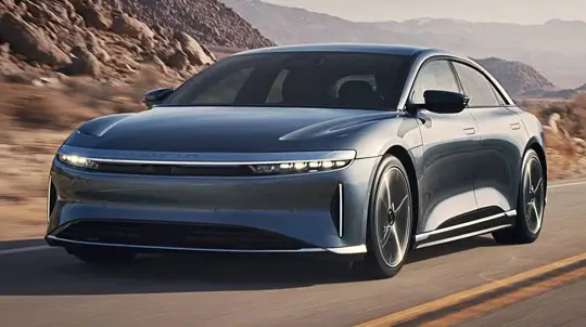 Lucid Air получил «режим Tesla Killer»: теперь можно отпускать руки