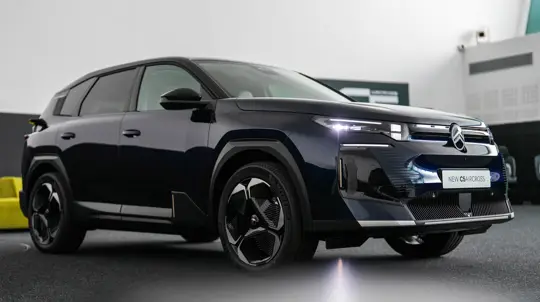 Французы рвутся в топ: новый Citroen C5 Aircross предложит массаж, ИИ и багажник-кладовку