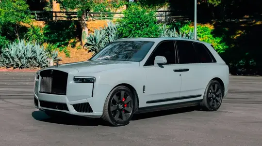 Из старого — в новый: Rolls-Royce Cullinan теперь можно превратить в Series II за пару кликов
