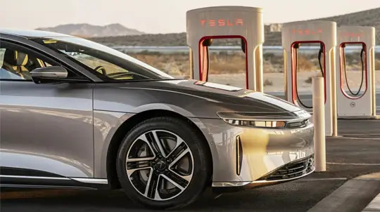 Прорыв в скорости зарядки электрокара Lucid Air: функция для медлительных не имеет никакого смысла
