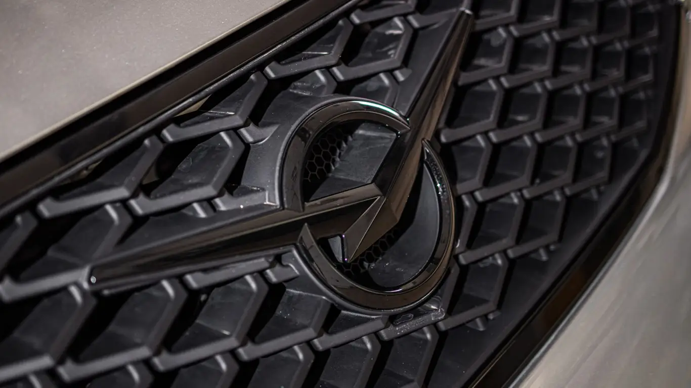 Зарубежные УАЗы отправились покупателям: российский автомобиль не для России