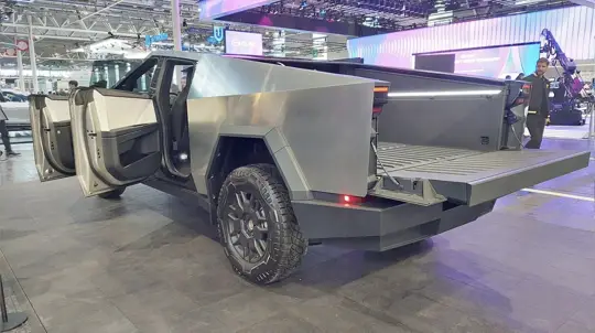 Tesla все же сделает это: Cybertruck появится во всем мире, но в новом виде