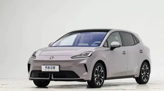 Полутвёрдая батарея и большой экран: обновленная британская модель преподносит сюрприз