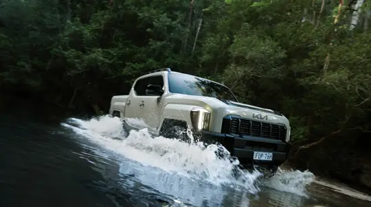 Kia выходит в сегмент пикапов: Tasman — с дизелем, 4WD и Harman Kardon