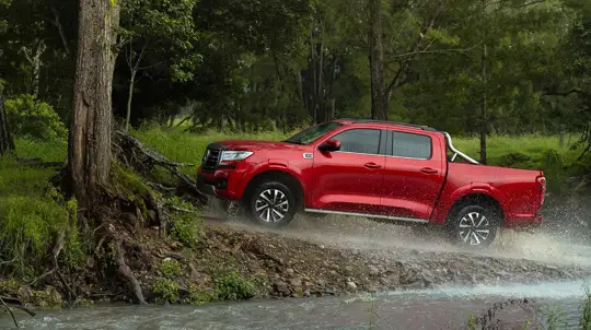 Китайский удар по Ford: новый Poer 300 грозит сместить легенду с пьедестала