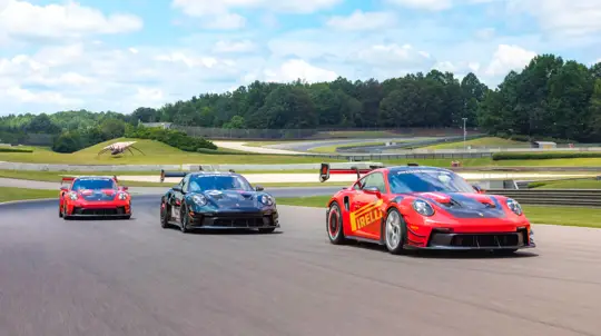 Появился новый способ прокатиться на самом мощном Porsche 911 по трассе, не покупая его