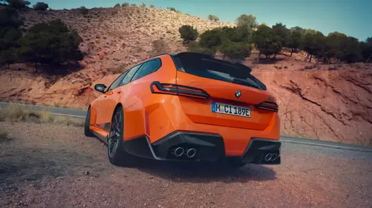 BMW для всей семьи уже в России: суперкар на 727 силы, с кожей и Bowers & Wilkins