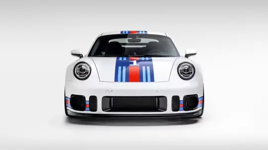 Porsche 911 в стиле Le Mans за 330 000 долларов: это не танк, но шокирует не меньше: 0–100 за 2 секунды