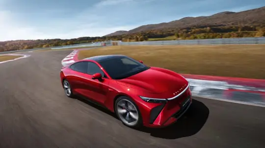 1231 км без дозаправки и всего 50 машин на Россию: когда спорт выходит за рамки привычного