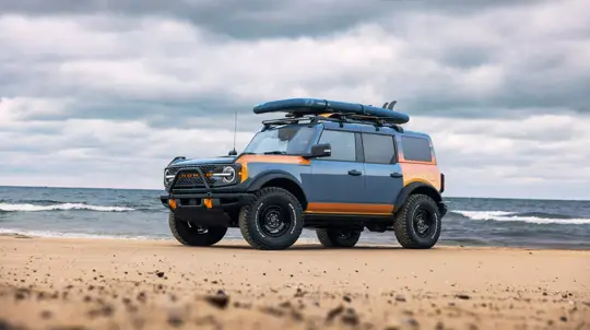 Ford показал уникальные Bronco, которые нельзя купить, но можно собрать