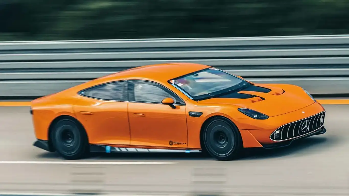 Mercedes-AMG выпустил электрокар-рекордсмен: такого не удавалось еще ни одной модели в мире