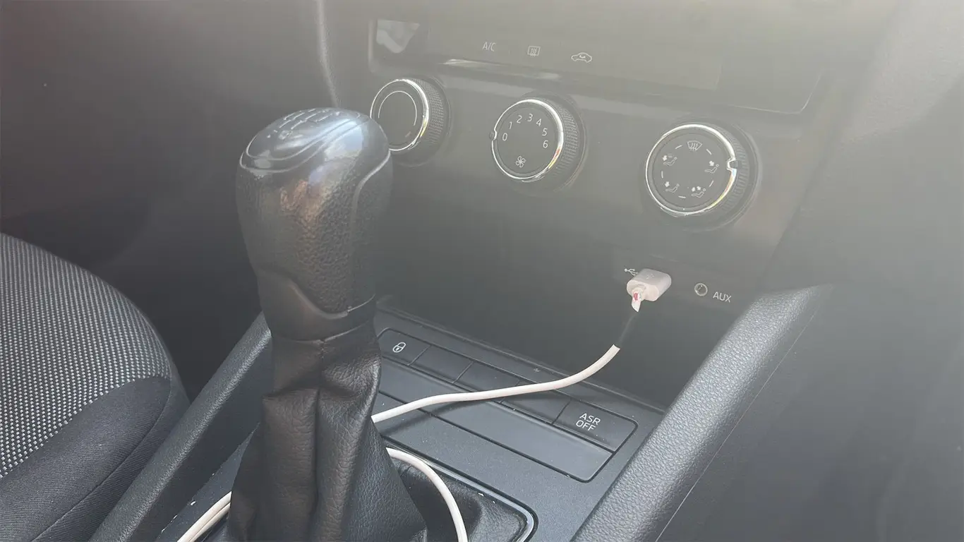 Этот манёвр за рулём может стоить вам двигателя: научитесь правильно переключать передачи