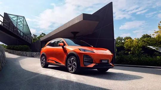 Китайский Changan покоряет в Британию: электрокроссовер бросает вызов Tesla Model Y