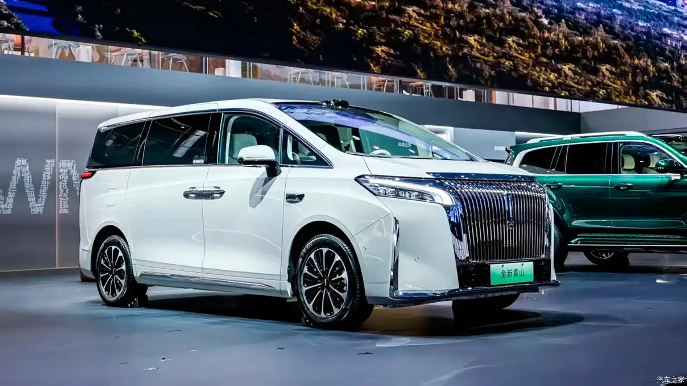 В Чэнду показали Weipai Gaoshan 7 — «умный автобус» для семьи