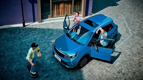 Автомобили, для которых не нужна вторая нога: в РФ дешевле уже не будет