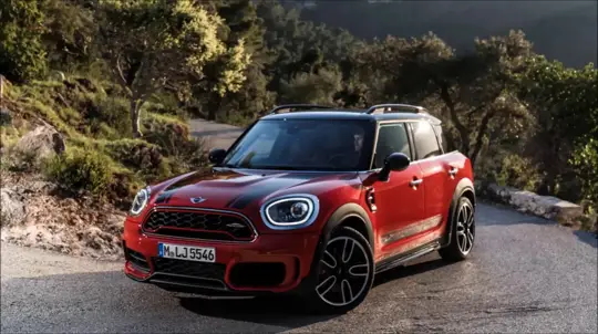 Кроссовер, но не совсем: новинка с духом спорткара добралась до РФ