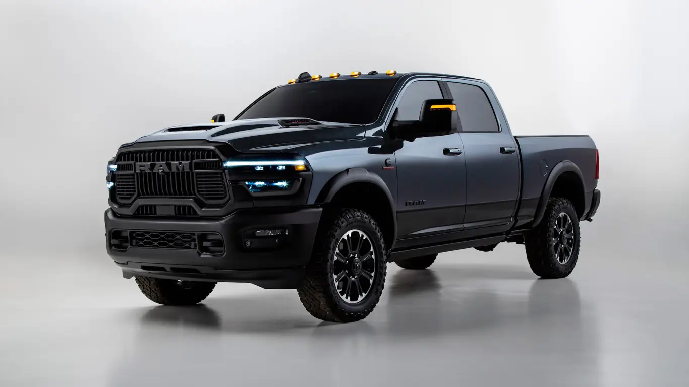 Ram готовит убийцу Cybertruck: суперпикап с тремя моторами и бензогенератором