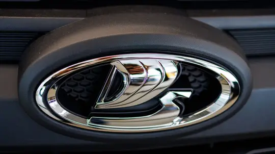 АвтоВАЗ готовится шокировать: Веста станет самой желанной машиной в РФ