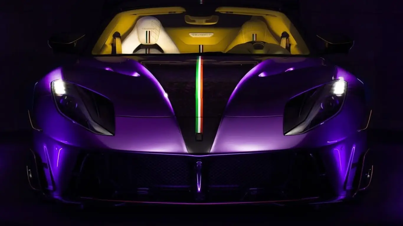 «Фиолетовый монстр» или издевательство над легендой: суперкар превратили в яркий арт-объект на колесах