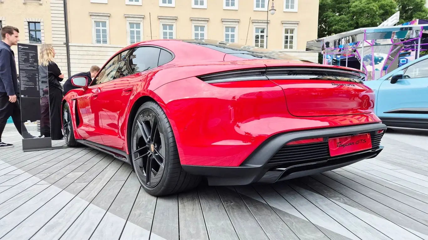 Нужны четкие рамки развития электрокаров: в Европе стоят перед серьезным выбором