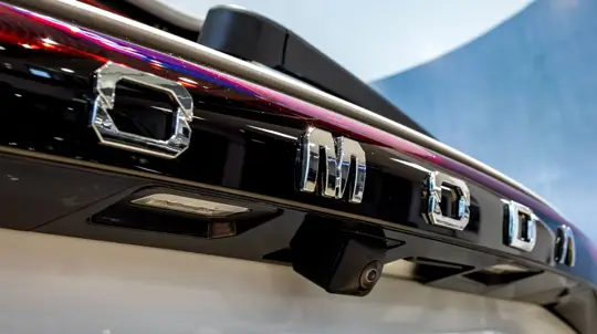 Русифицированный китаец: BMW заменил популярный в России кроссовер