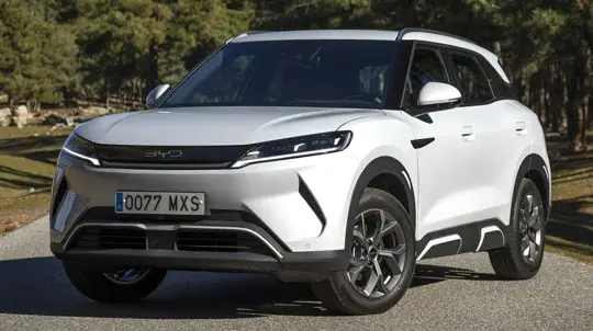Китайцы снова удивляют: самый маленький и самый доступный гибрид BYD предназначен для Европы